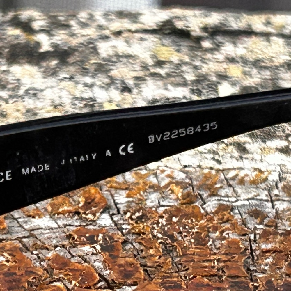 Versace Medusa Coin Glasses - Picture 4 of 8